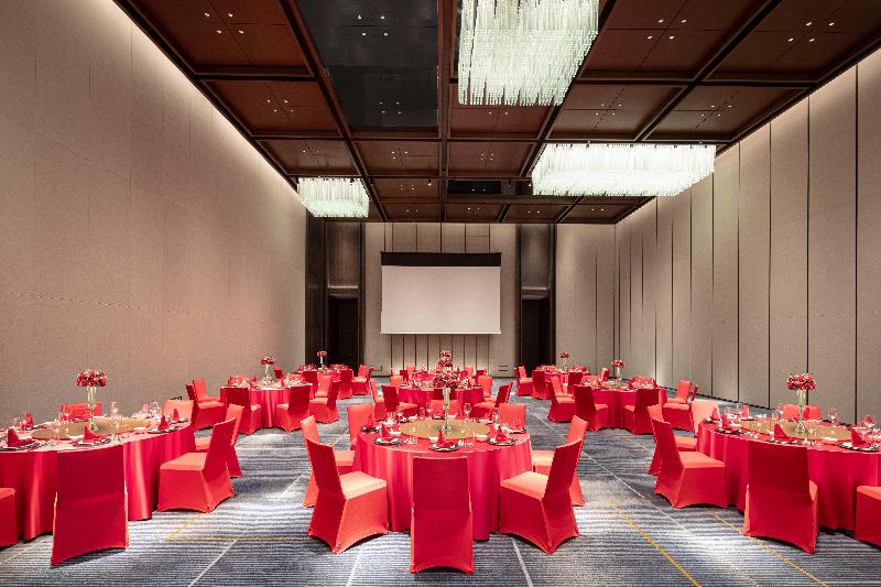 Crowne Plaza Jiangmen Binjiang image