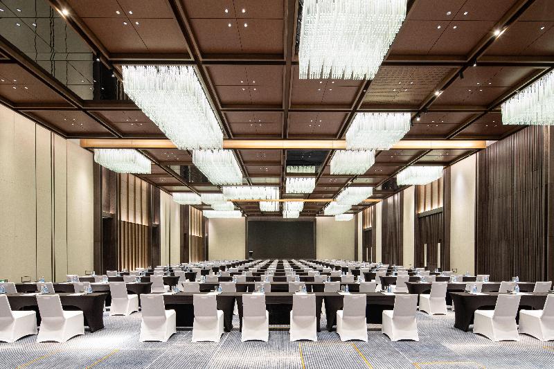Crowne Plaza Jiangmen Binjiang image