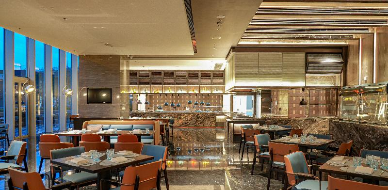 Crowne Plaza Jiangmen Binjiang image