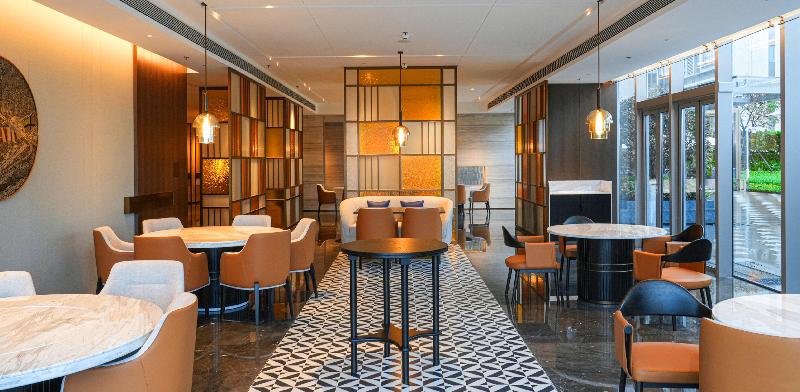Crowne Plaza Jiangmen Binjiang image