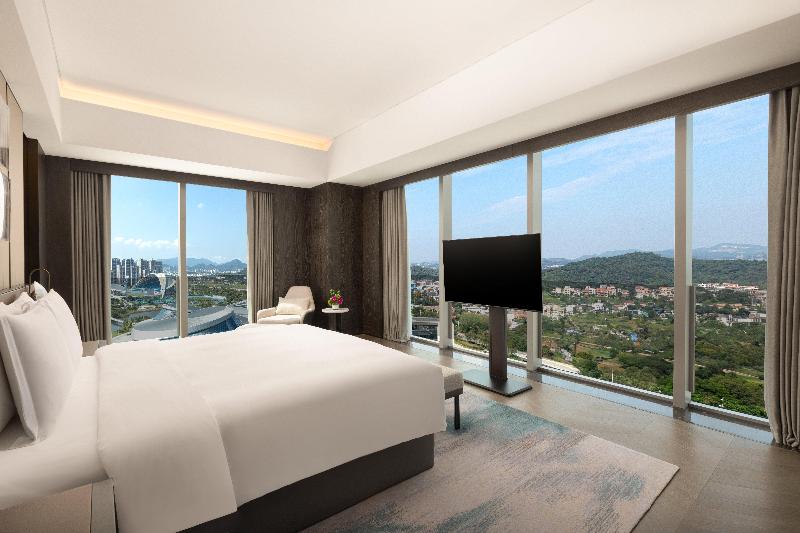 Crowne Plaza Jiangmen Binjiang image