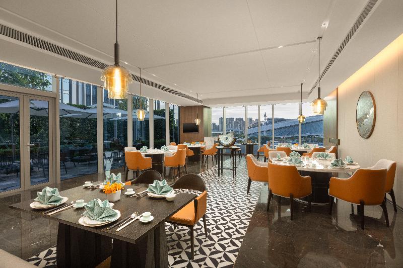 Crowne Plaza Jiangmen Binjiang image