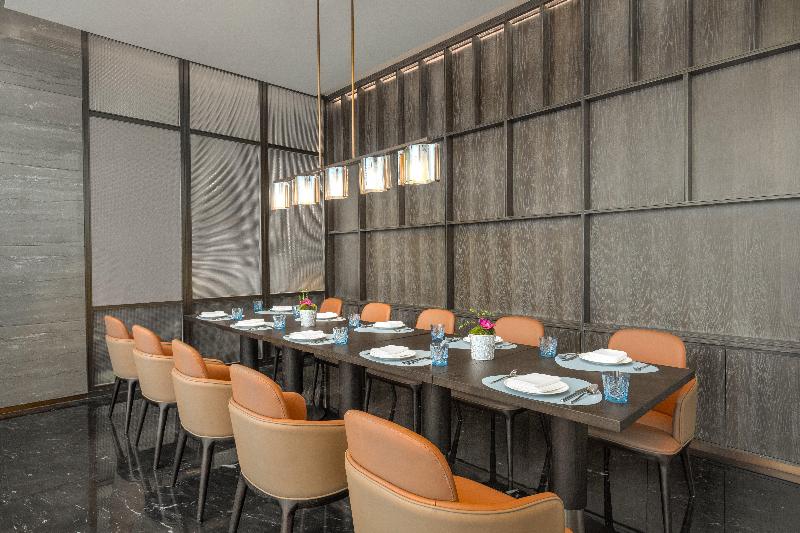 Crowne Plaza Jiangmen Binjiang image