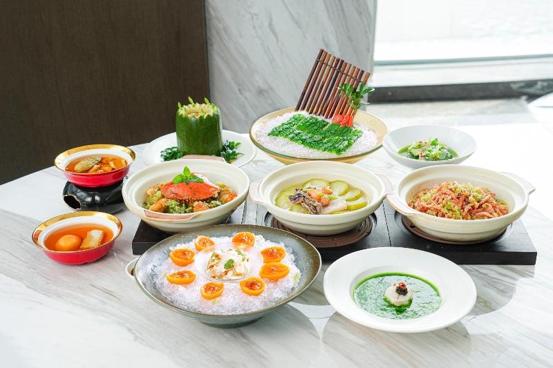 Crowne Plaza Jiangmen Binjiang image