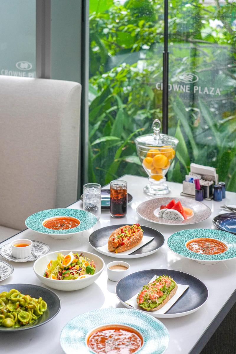 Crowne Plaza Jiangmen Binjiang image