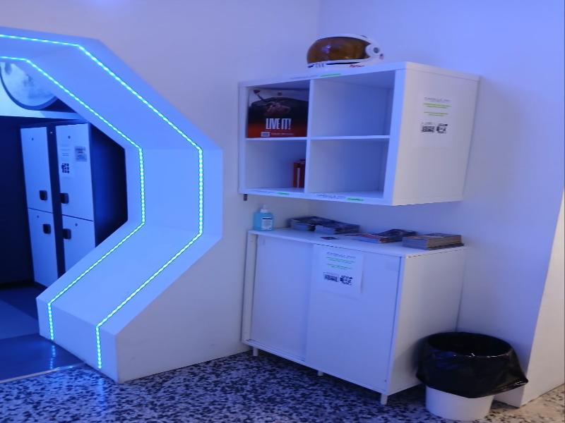 Capsule Inn Valencia image