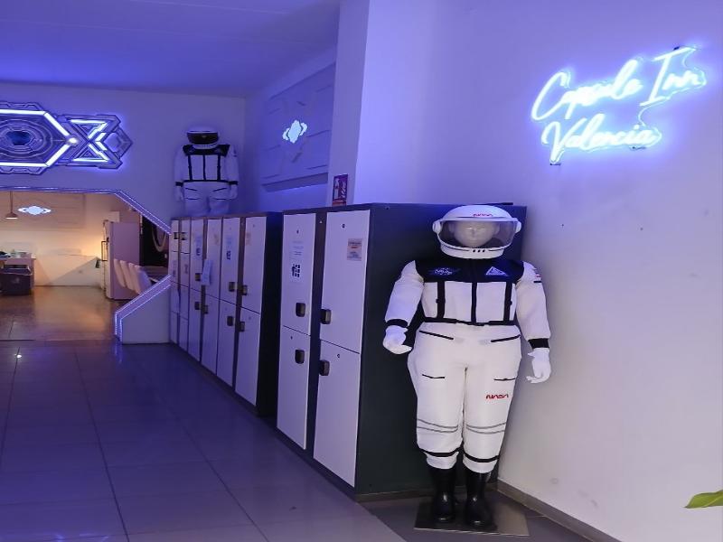 Capsule Inn Valencia image