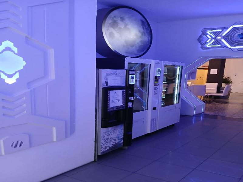 Capsule Inn Valencia image