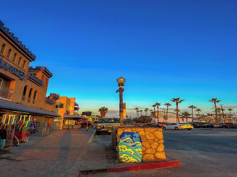 ITH San Diego Mission Beach Backpacker Hostel image