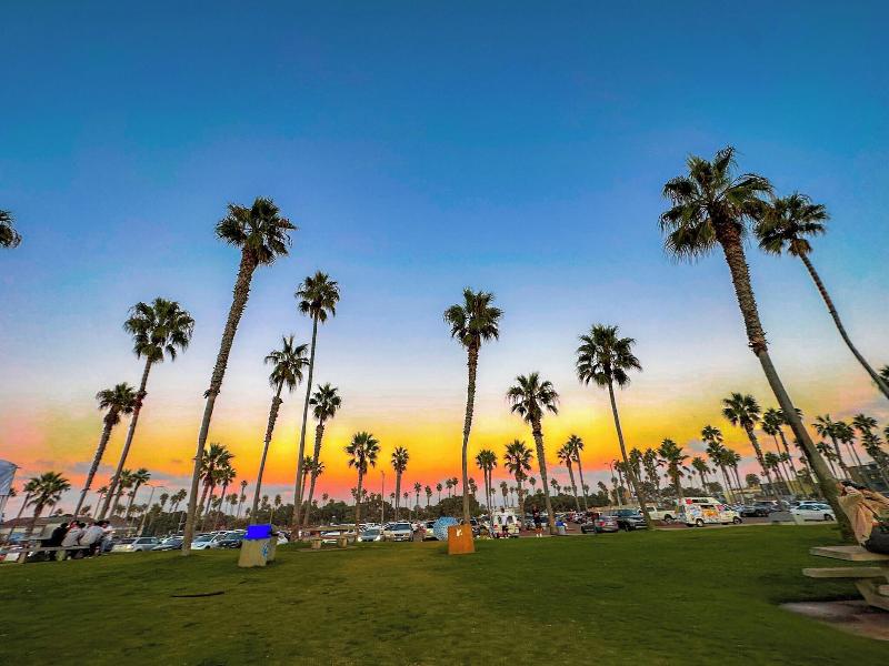 ITH San Diego Mission Beach Backpacker Hostel image
