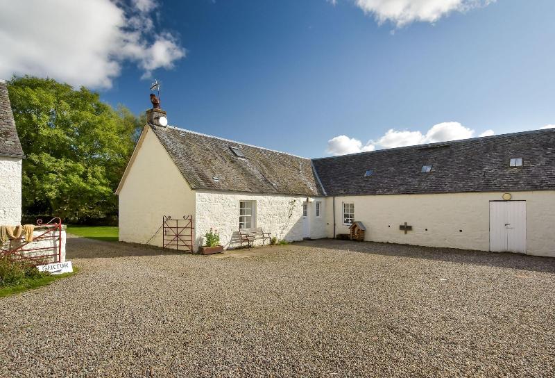 Cardross Estate Holiday Cottages image