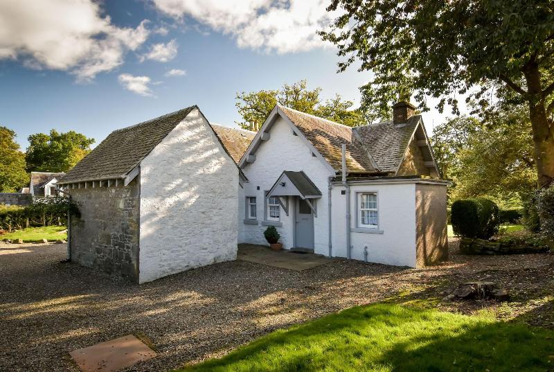 Cardross Estate Holiday Cottages image