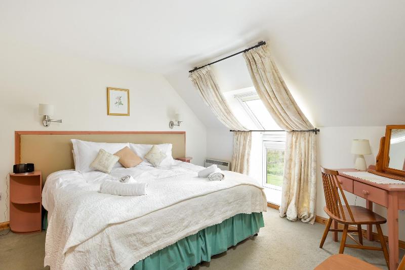 Cardross Estate Holiday Cottages image