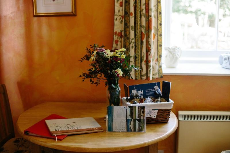 Cardross Estate Holiday Cottages image