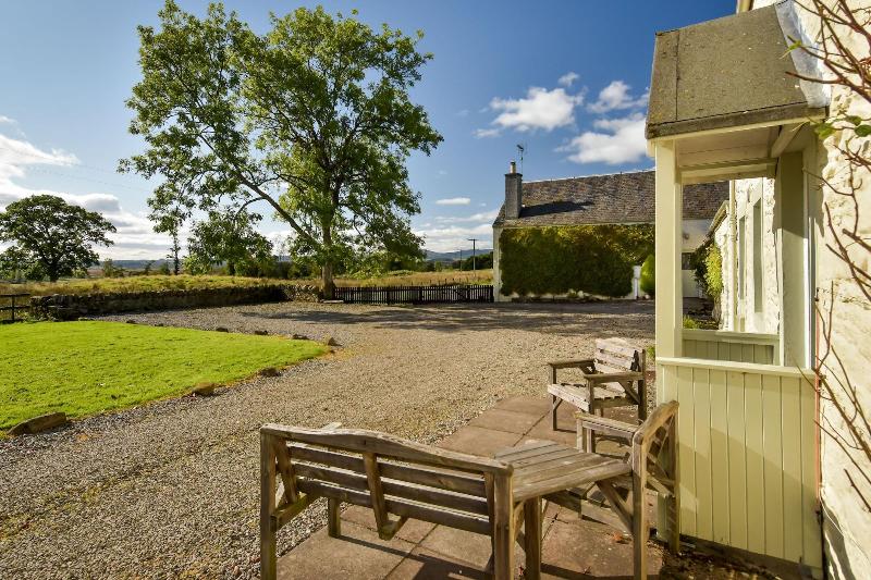 Cardross Estate Holiday Cottages image