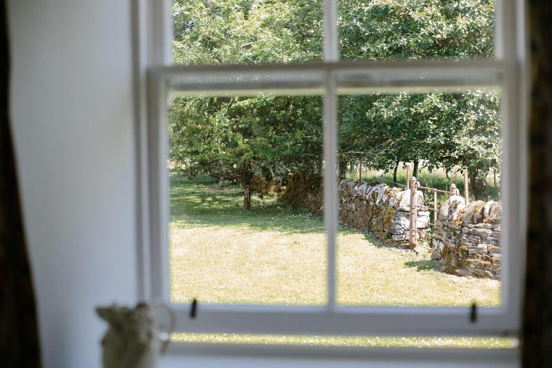 Cardross Estate Holiday Cottages image