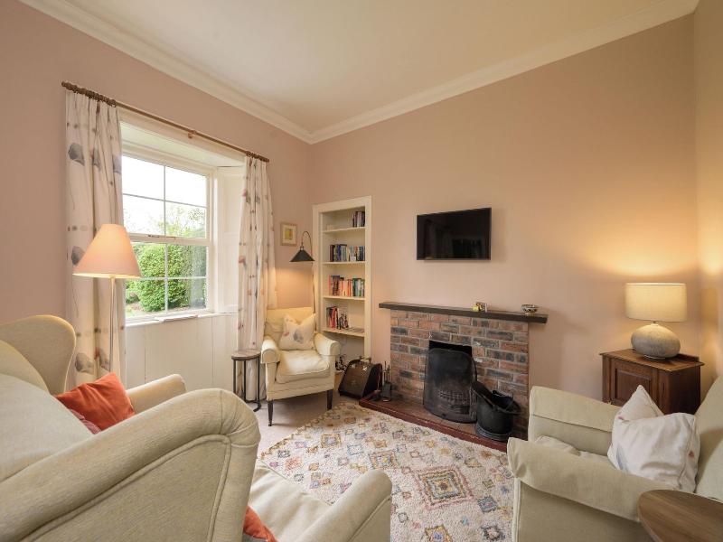 Cardross Estate Holiday Cottages image