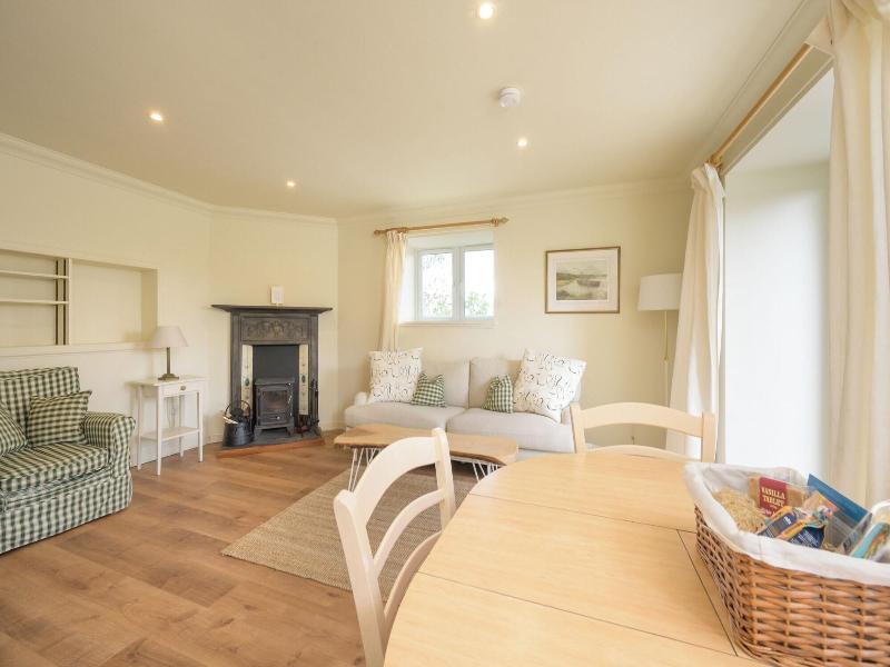 Cardross Estate Holiday Cottages image