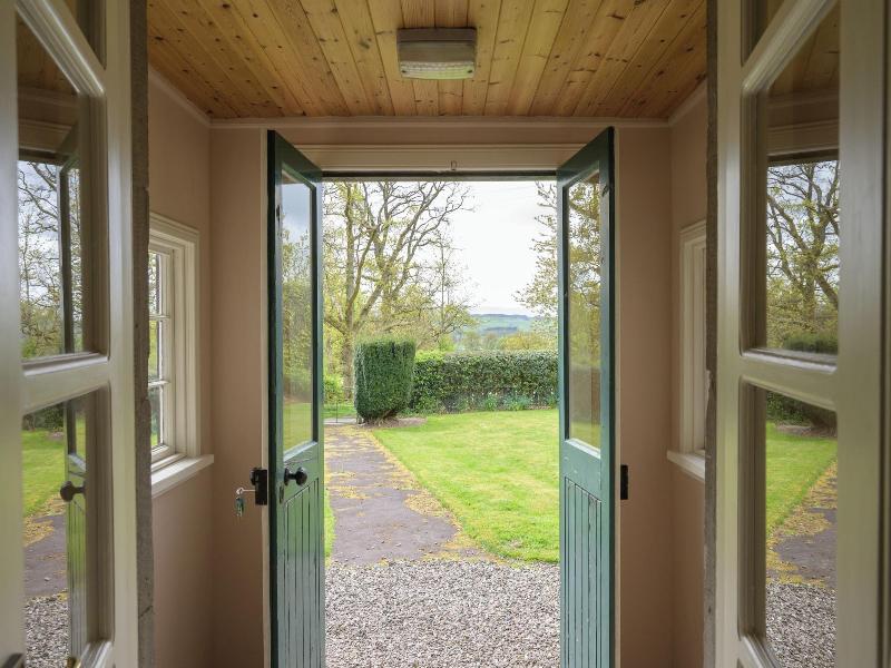Cardross Estate Holiday Cottages image
