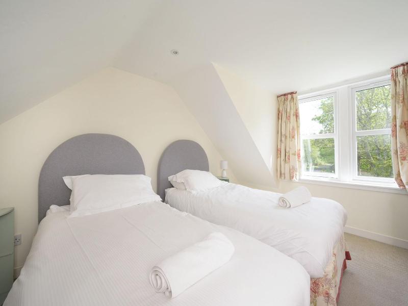 Cardross Estate Holiday Cottages image