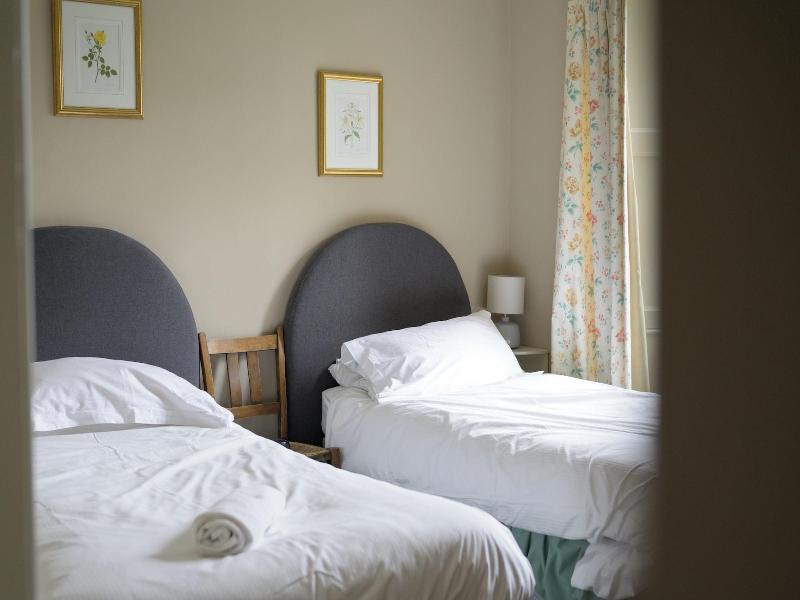 Cardross Estate Holiday Cottages image