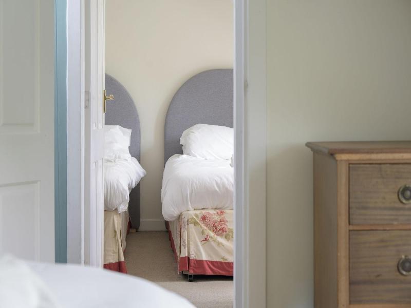 Cardross Estate Holiday Cottages image