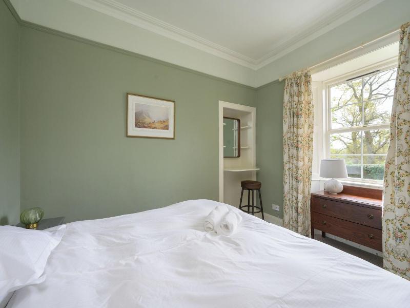 Cardross Estate Holiday Cottages image