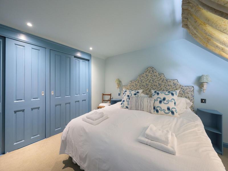 Cardross Estate Holiday Cottages image