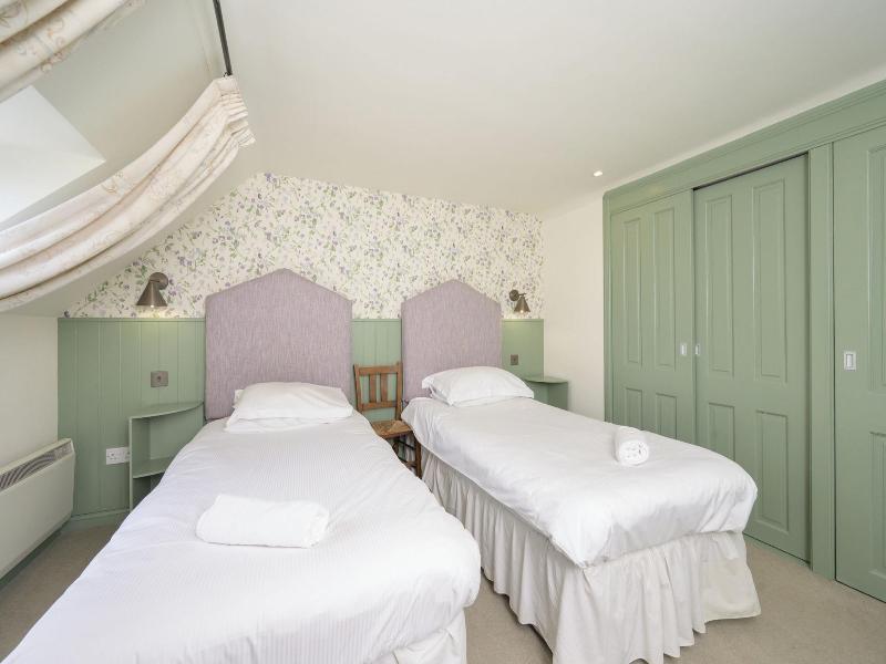 Cardross Estate Holiday Cottages image