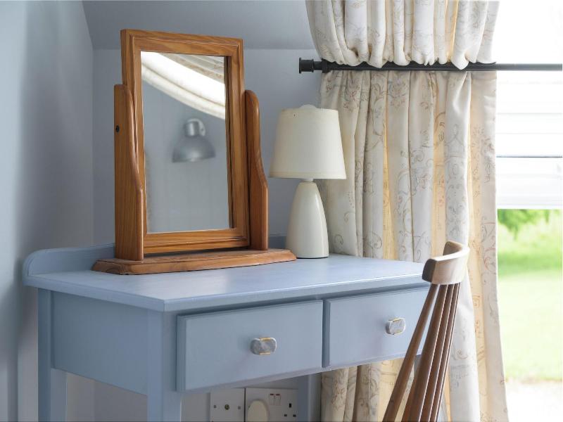 Cardross Estate Holiday Cottages image