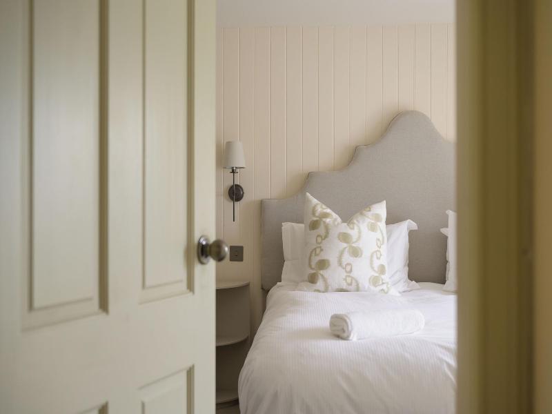 Cardross Estate Holiday Cottages image