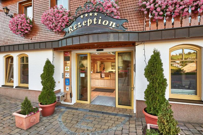 Hotel Engel - Familotel Hochschwarzwald image