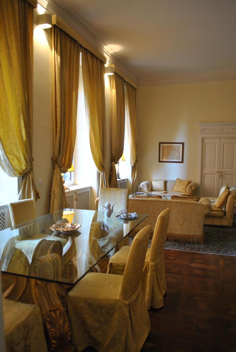 Holiday House Belle Arti image