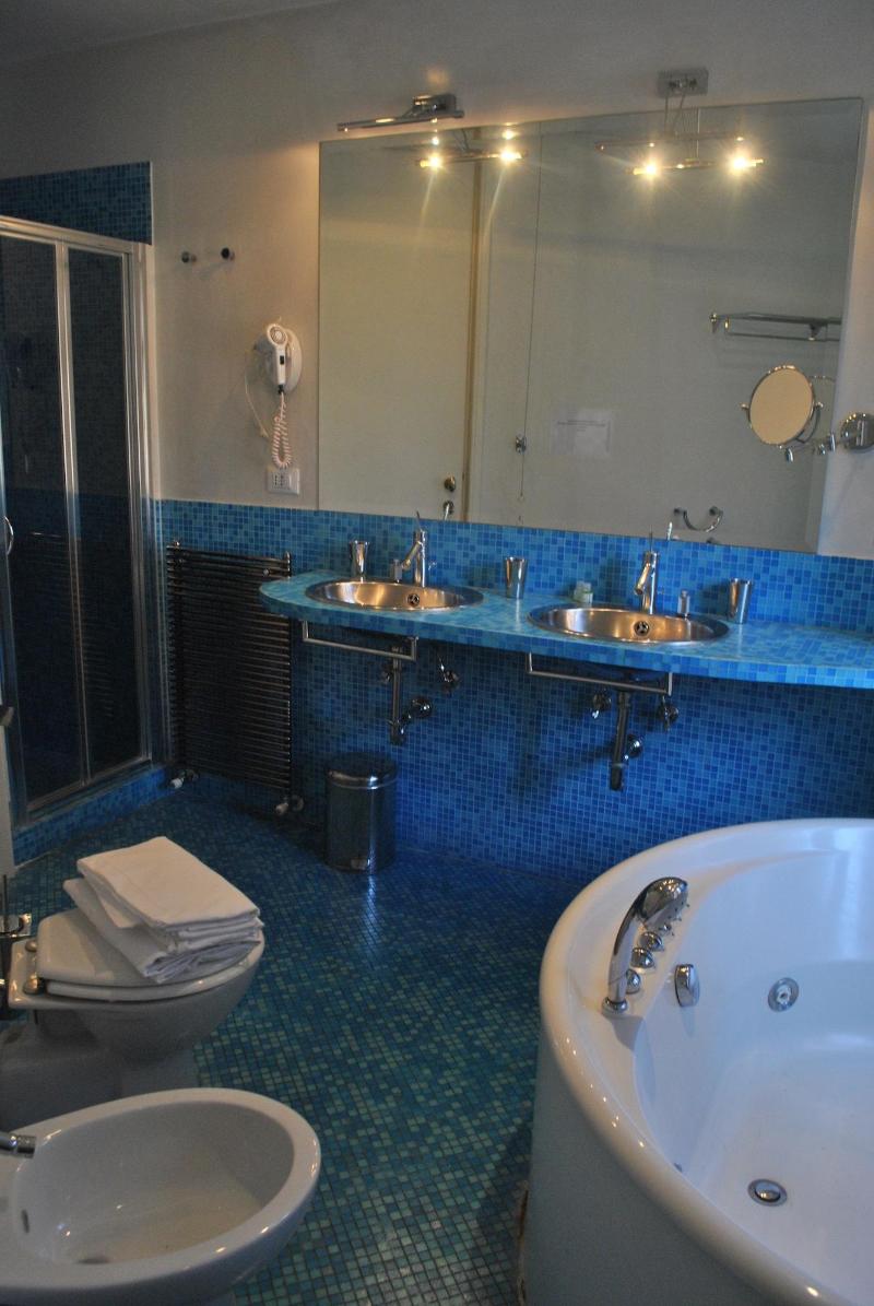 Holiday House Belle Arti image