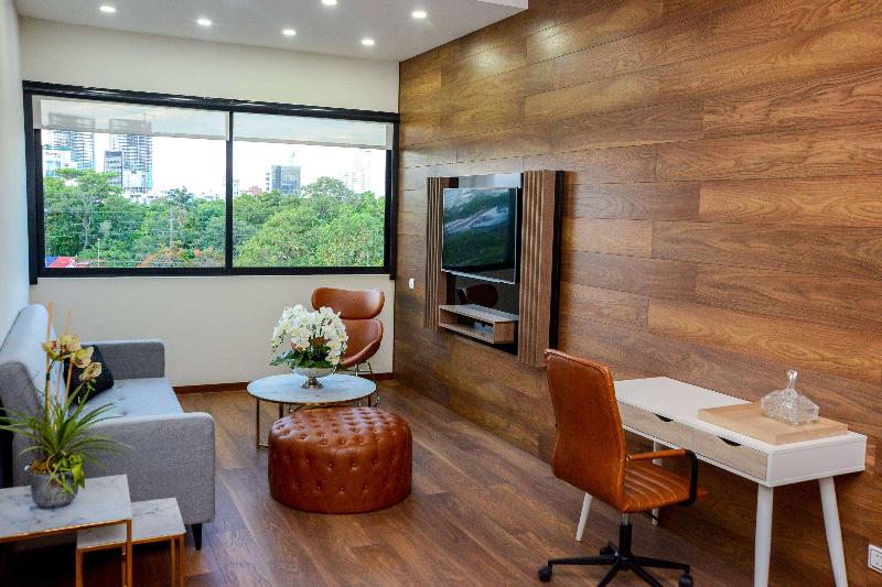 Tryp By Wyndham Santa Cruz image