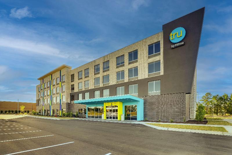 Tru By Hilton Leland Wilmington image