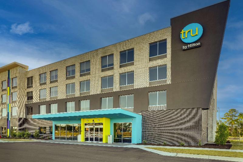 Tru By Hilton Leland Wilmington image