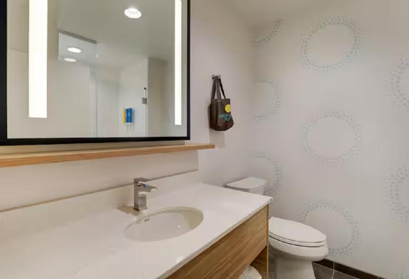 Tru By Hilton Leland Wilmington image
