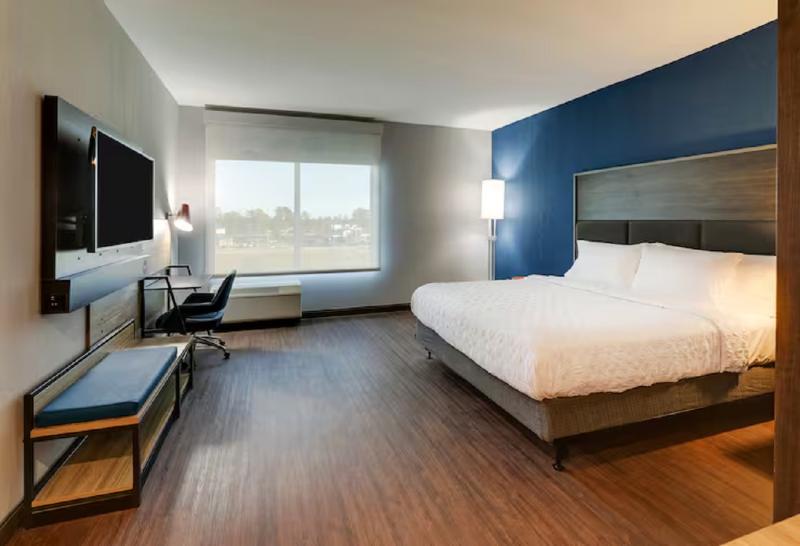 Tru By Hilton Leland Wilmington image