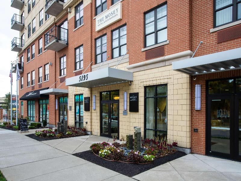 Wyndham Garden Buffalo Williamsville