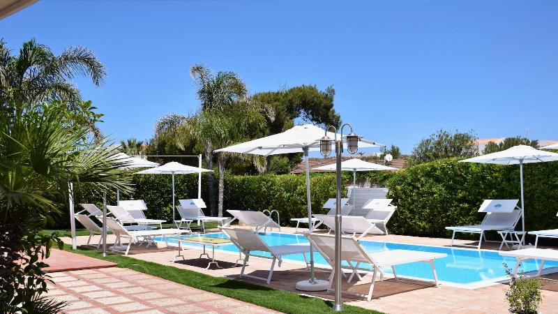 Villa Blanche Dimora Di Charme image