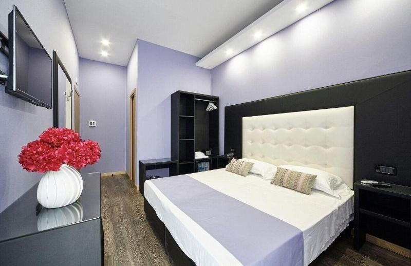 Sweet Central Hotel image