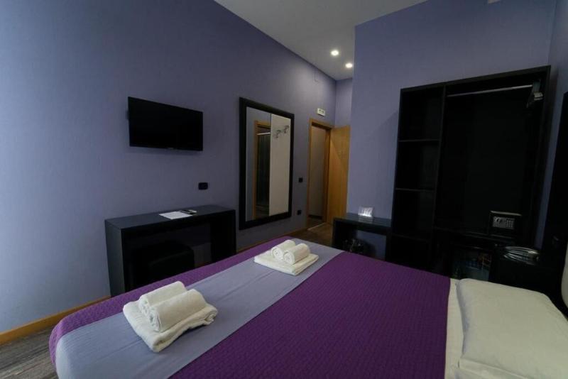 Sweet Central Hotel image