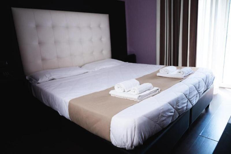 Sweet Central Hotel image