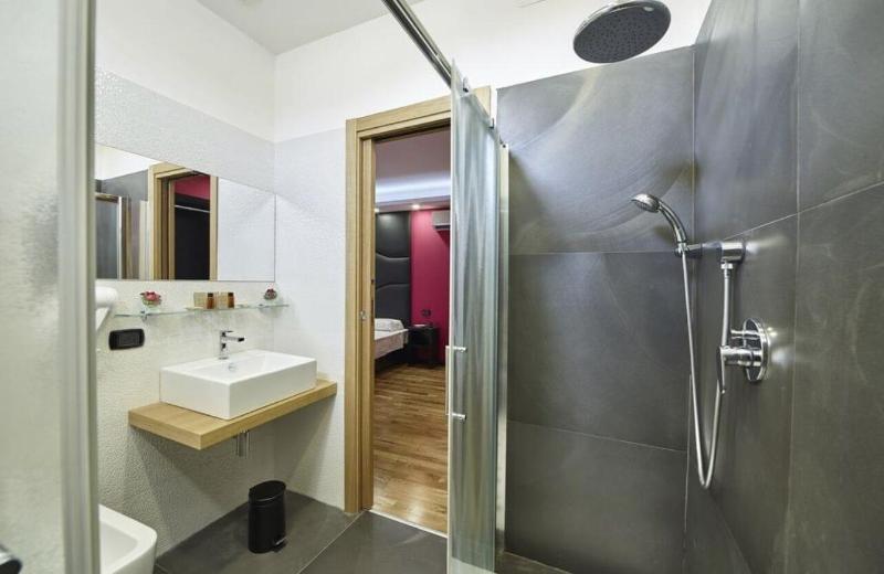 Sweet Central Hotel image