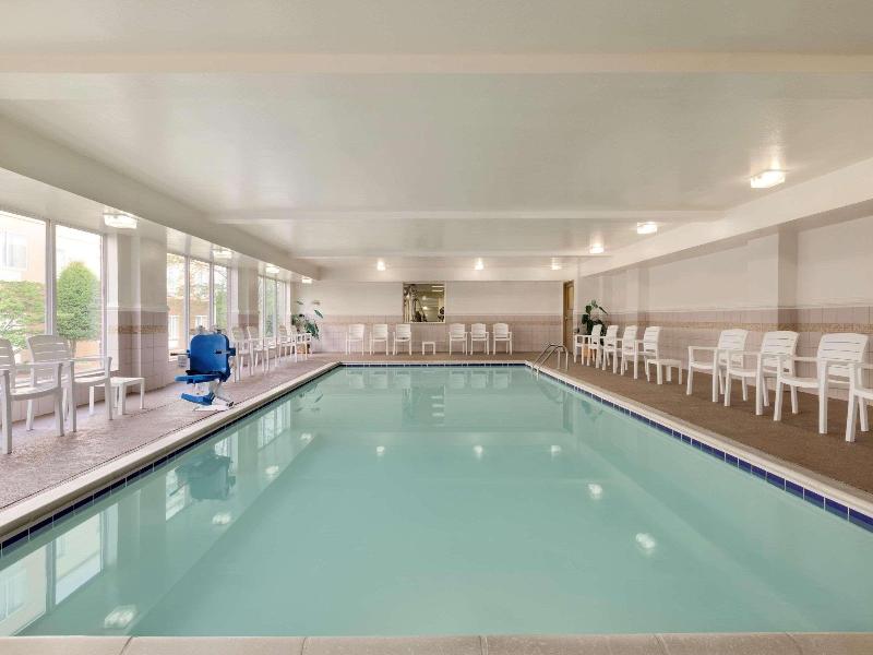Country Inn Suites By Radisson Chester image