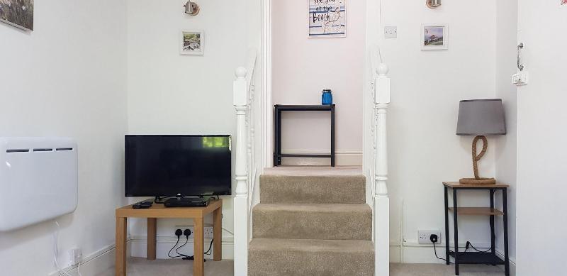 Rose Court Holiday Apartments image