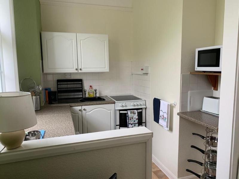 Rose Court Holiday Apartments image