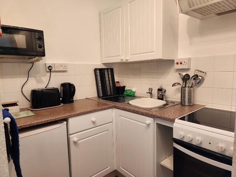 Rose Court Holiday Apartments image