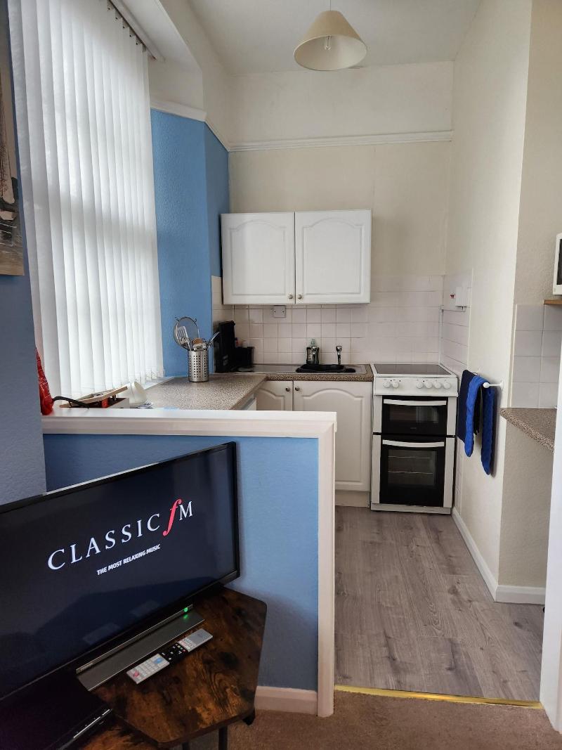 Rose Court Holiday Apartments image